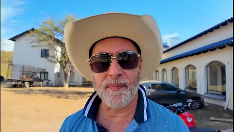 Jeff Berwick - Tricked! Totalitarian state & martial law implemented to applause by MAGA & Red Hats!