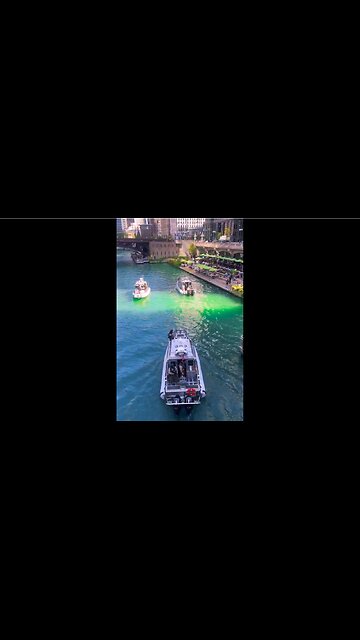 US Border agents CONTINUE to patrol the waters down the Chicago River infuriating local liberals