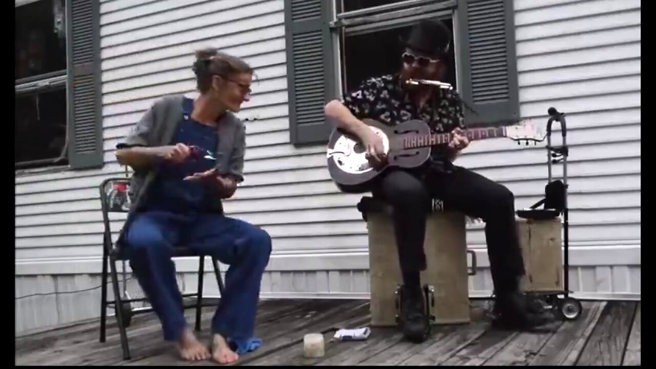 ABBY THE SPOON LADY & CHRIS RODRIGUES 🥄