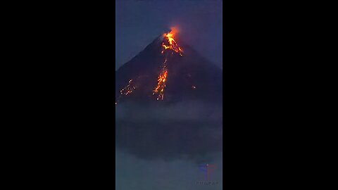 Mayon Summit Lava Activity