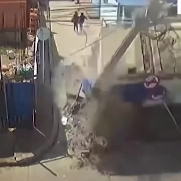 ACCIDENTE DE CAMIÓN DE BASURA EN BOGOTÁ