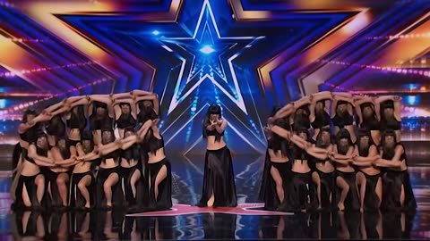 Judges Get HYPNOTISED By This UNIQUE Audition! #agt #americasgottalent #dancegroup Dance Group