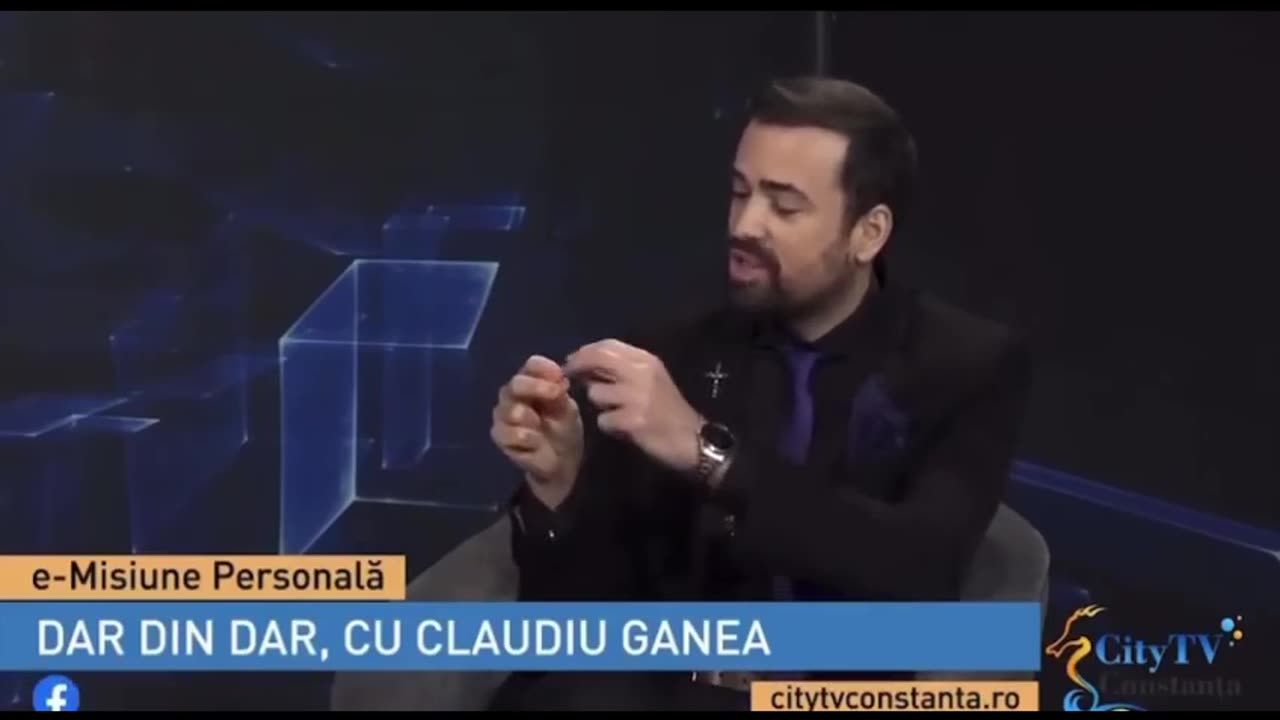 "Semnul Crucii facut" de Ezotericul Astrolog, yoghin, New Age-ist Claudiu Ganea, 14 ianuarie 2025