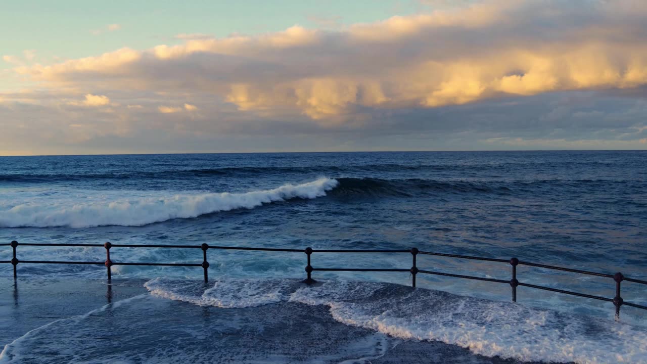 Peaceful Ocean Waves Sound – Deep Meditation & Mindfulness Music
