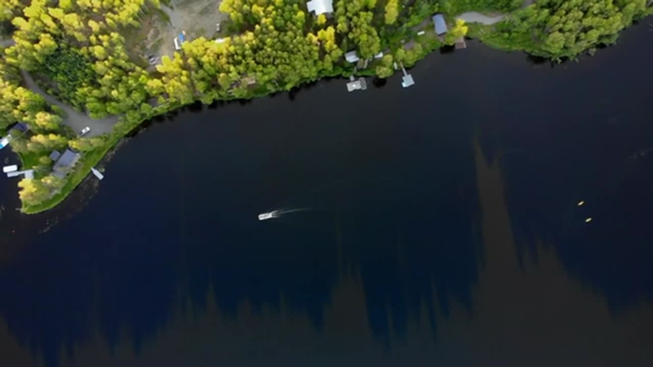Une colonne dans le ciel INEXPLICABLE ? Aliens en Alaske