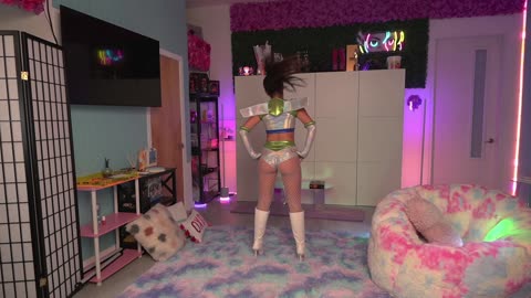 Launching into Friday like 🚀 !of