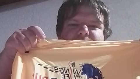T-shirt von Wing for live