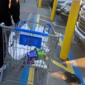 Someone dropped their receipt at Walmart so this lady picked it up and