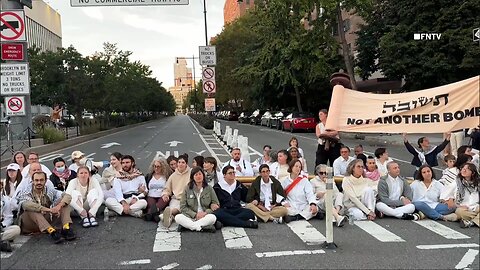 MASS ARRESTS at "Rabbis for Ceasefire" Protesters blocking Brooklyn Bridge