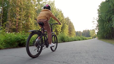 🚴‍♂️ শিশুর দৌড় প্রতিযোগিতা বনপথে! 🌲