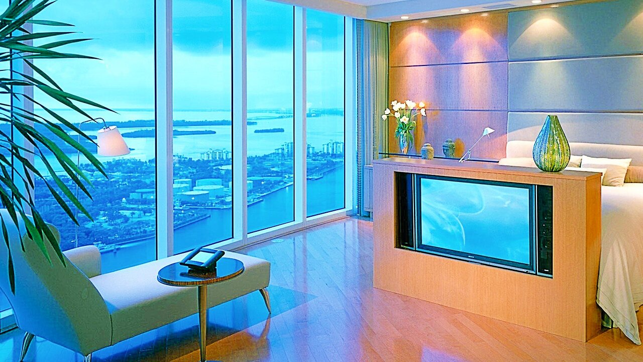 BOY AND FEMALE GHOST (SHORT FILM)