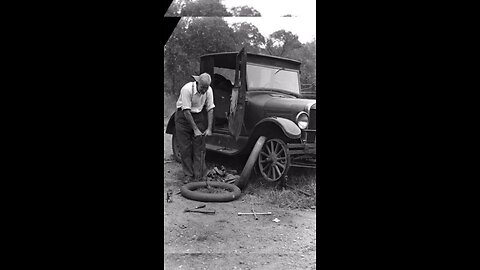 Changing a Flat Tire on a 1927 Model T Coupe | Hands-On History