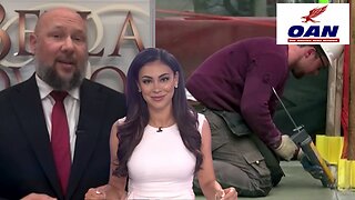 Jobless Claims Drop, Layoffs Stay Low, Fed in Focus