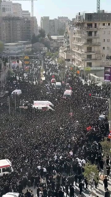 Prayer rally of the ultra orthodox community in Jerusalem♥️🇮🇱🙏