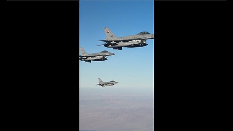 Egyptian F-16s escort Air Force One into Sharm El-Sheikh