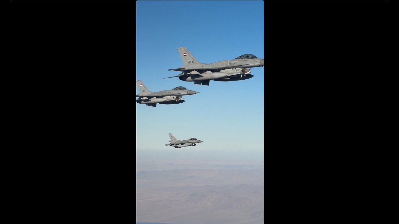 Egyptian F-16s escort Air Force One into Sharm El-Sheikh