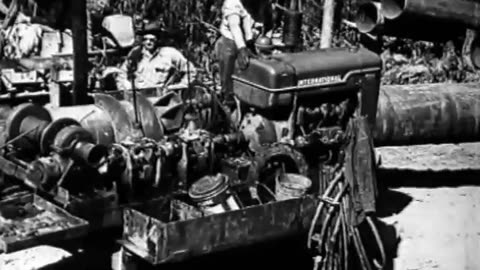 [LAYING THE `BIG INCH' PIPELINE] - [LAYING THE `BIG INCH' PIPELINE] - fc-fc-4379