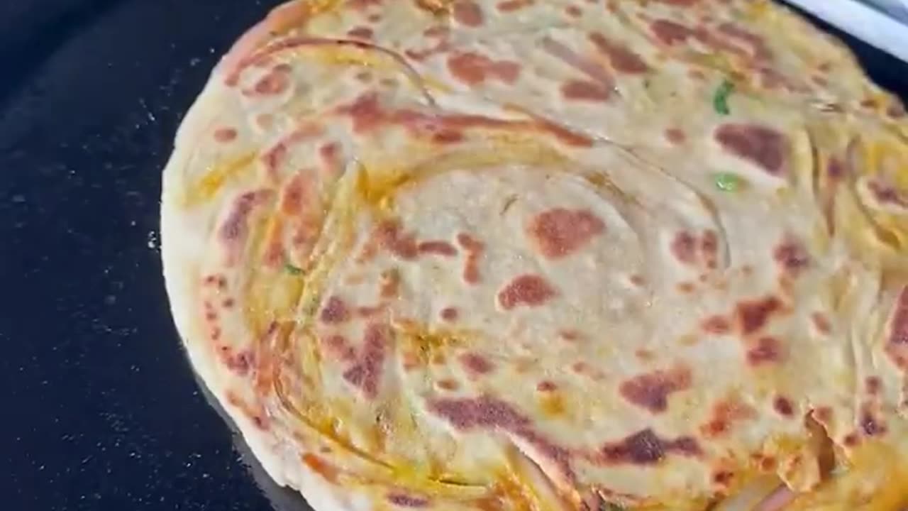 Lachha pyaz ka lachha paratha 😋 Aaj hi banakar khana 😋 😍 #shorts #foddy #ytshorts