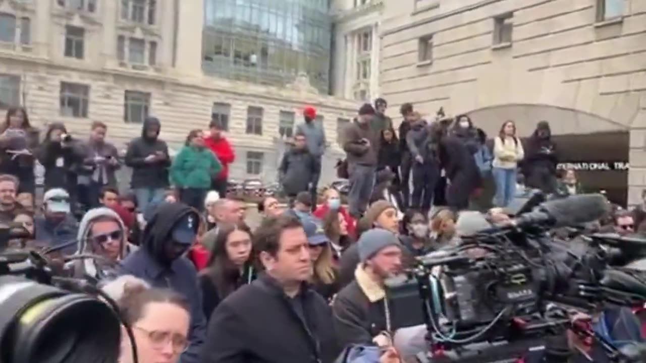 Protesters Rally Against Trump’s Move to Abolish USAID in Washington DC