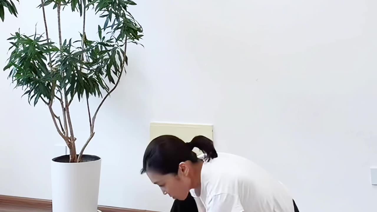 1152.地面开髋胯一个视频练全