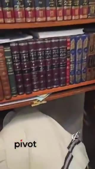 Jews digging tunnels