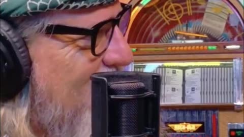 Adam Carolla & Newsom Voice Swap is Comedy Gold!