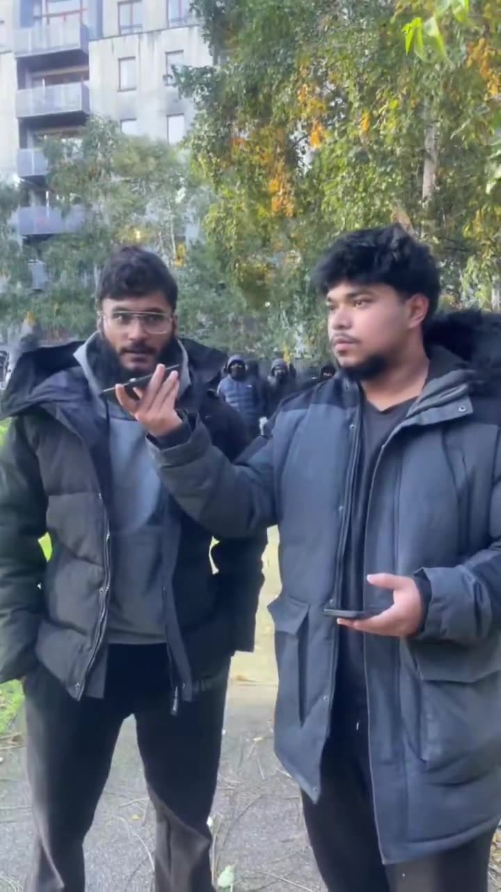 📢 “We are here to take over your country & uphold sharia law.”