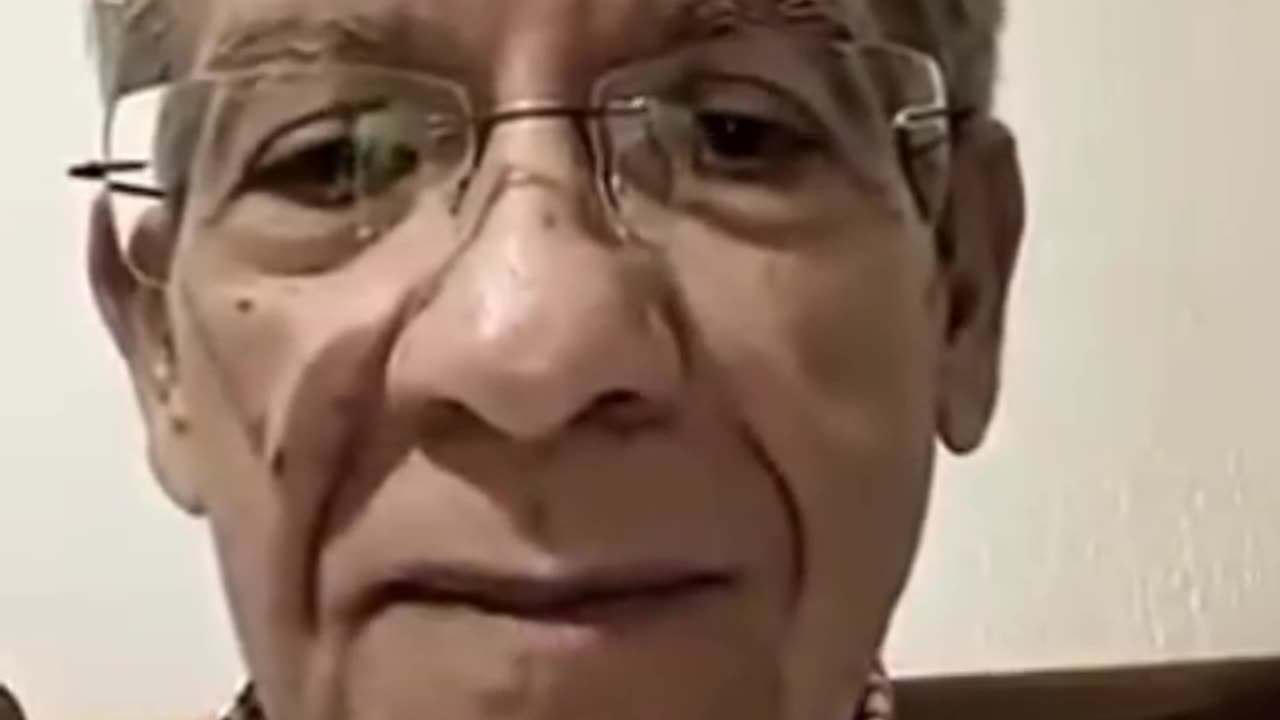 (Censurato da NaziTube) Guarito dal cancro al pancreas con biossido di cloro aloe arborescens ed artemisia annua. La testimonianza di Josè Luis dato per spacciato