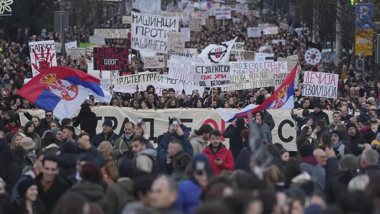 Tens of thousands of people protest against the government in Serbia