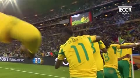 33 BEST Goals in FOOTBALL History