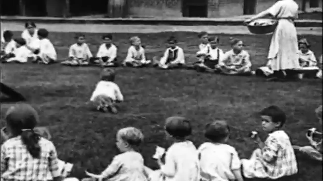 LITTLE COMRADES - LITTLE COMRADES - fc-fc-2491