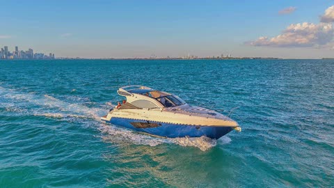 Boat & Yacht Rentals - Venetian Marina & Yacht Club, Miami, FL💯😊