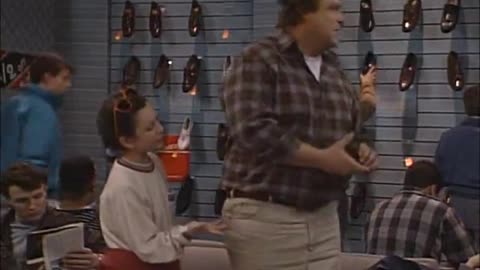 Roseanne – S1E16 Mall Story | Tv Guide Vault Comedy