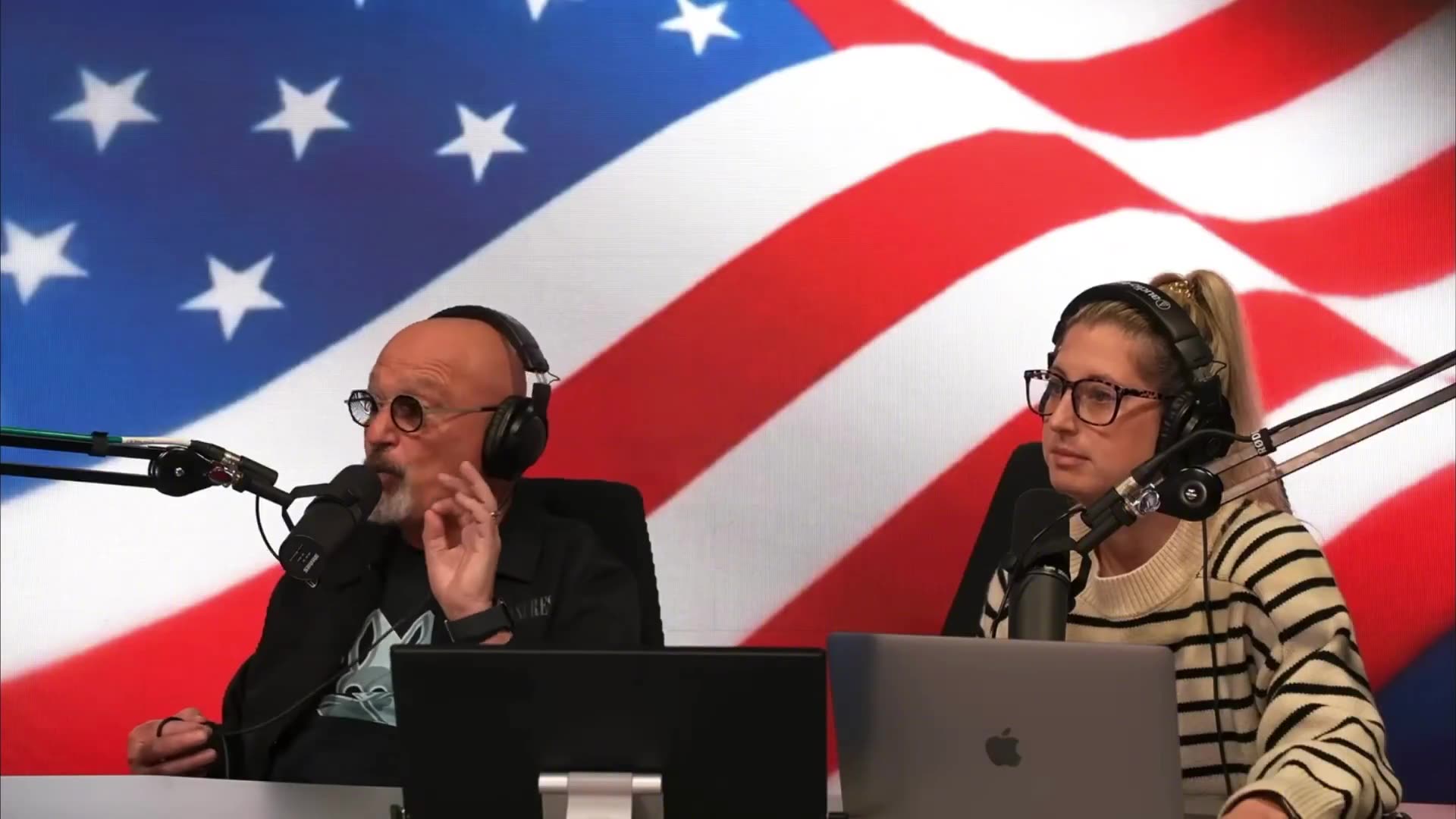 (((Howie Mandel))) says Biden, Fauci, Gates, Bourla never claimed the Vaccinated cant get COVID 🤥✡