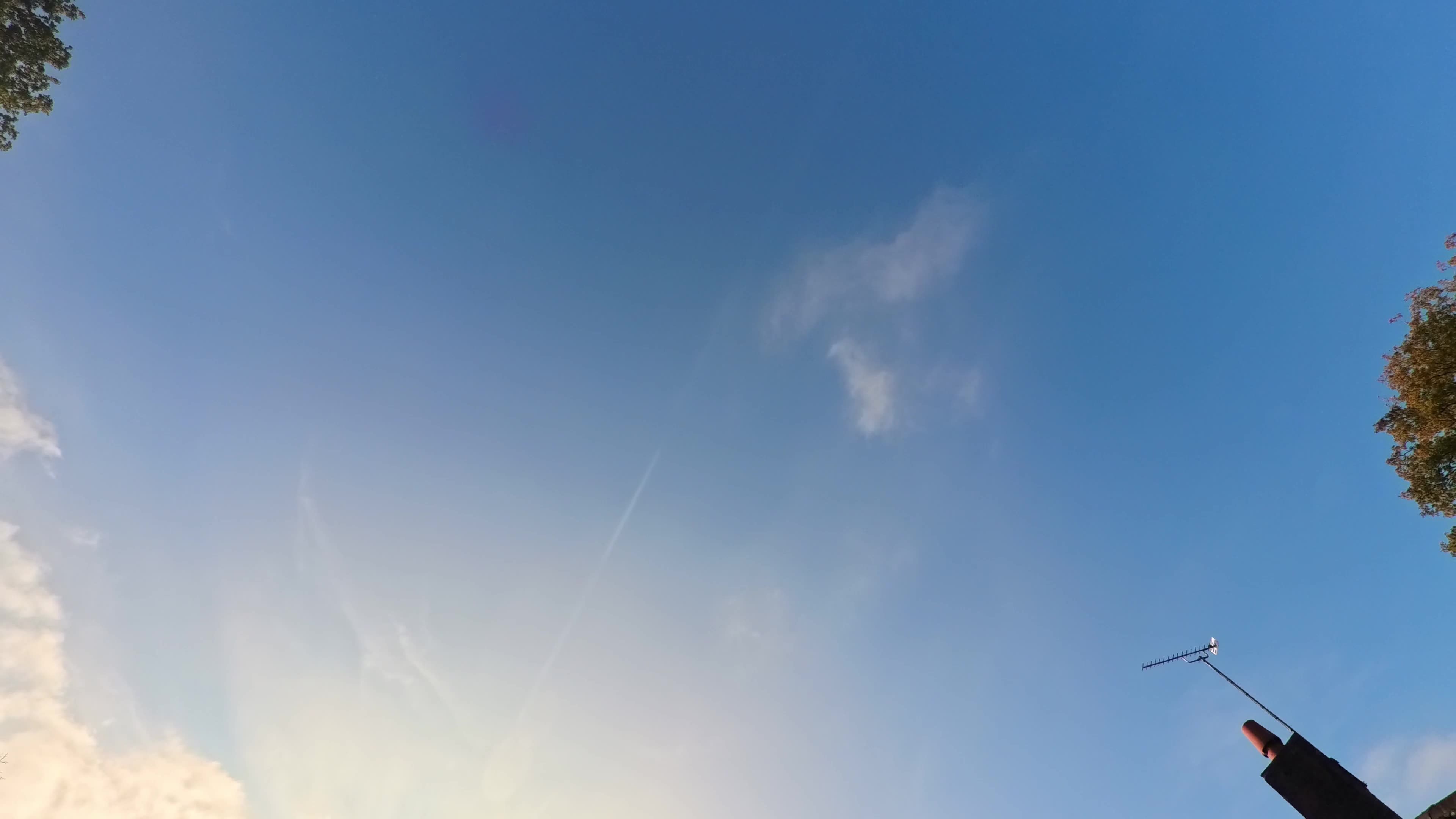 Sky Watch #746 - 12/10/2025 - 4K