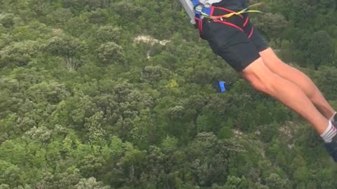 base jump from bridge