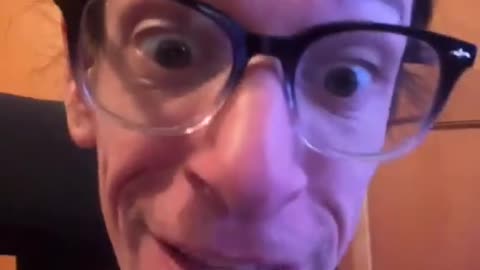 It’s always in the eyes! This leftist claims that he knows how crazy the right is.