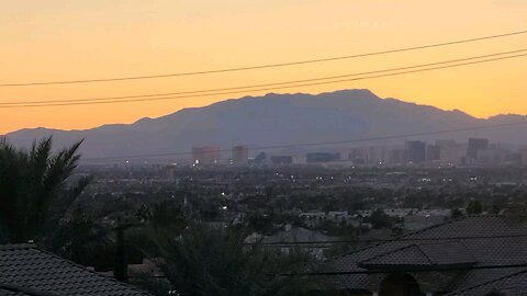 Did you see tonight's Las Vegas sunset? Check this out! 01.15.2025 #follow #lasvegas #weather