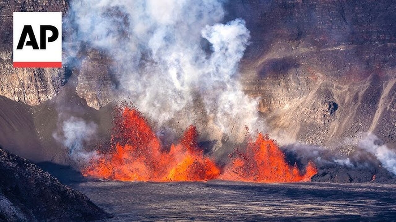 Stunning videos show Hawaii s Kilauea volcano erupting