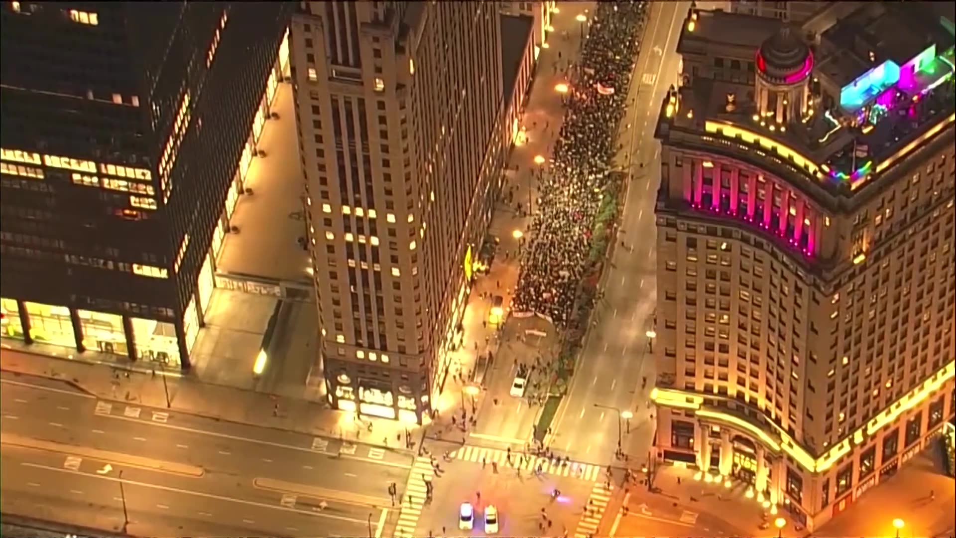 Aerial video shows Chicago protest over National Guard deployment