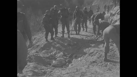 KOREAN WAR, 7TH DIV... - KOREAN WAR, 7TH DIV, VICINITY UNGI RIVER ; US MARINES, FOX C - 111-adc-8831