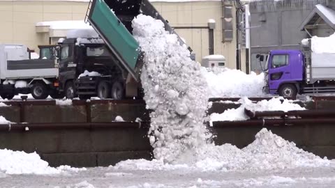 Snow clearance after Japan's record breaking snow. What a great idea!!