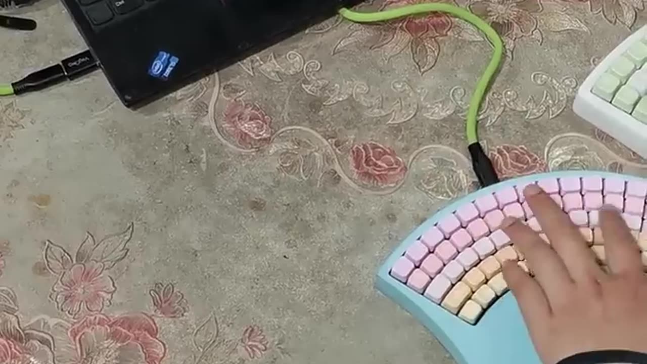 🤯📊 Watch How This One-Handed Keyboard Works! | FeedMyCuriosity