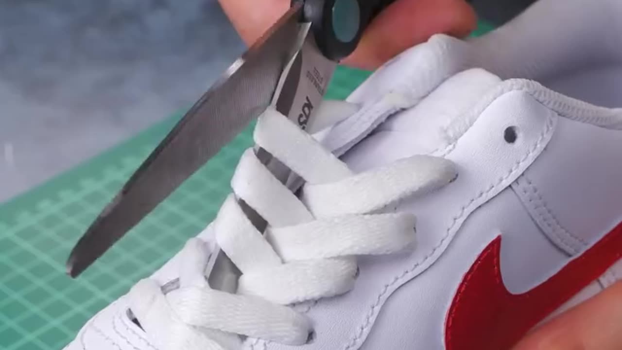 Not your average shoe makeover 👀👟