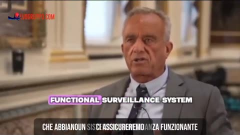 JFK Jr SMASCHERA il CDC: vaccini senza test di sicurezza e dati nascosti al pubblico