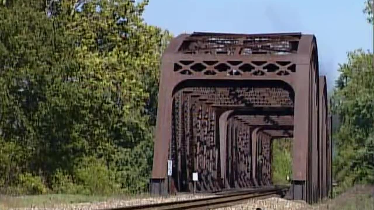 STEAM TRAIN VIDEO - GOLDEN AGE OF STEAM: Steam In The Autumn *