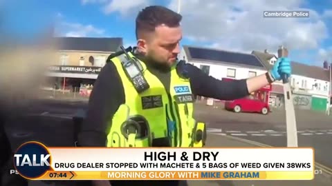 England - Migrant drug dealer with machete doesnt even speak english_