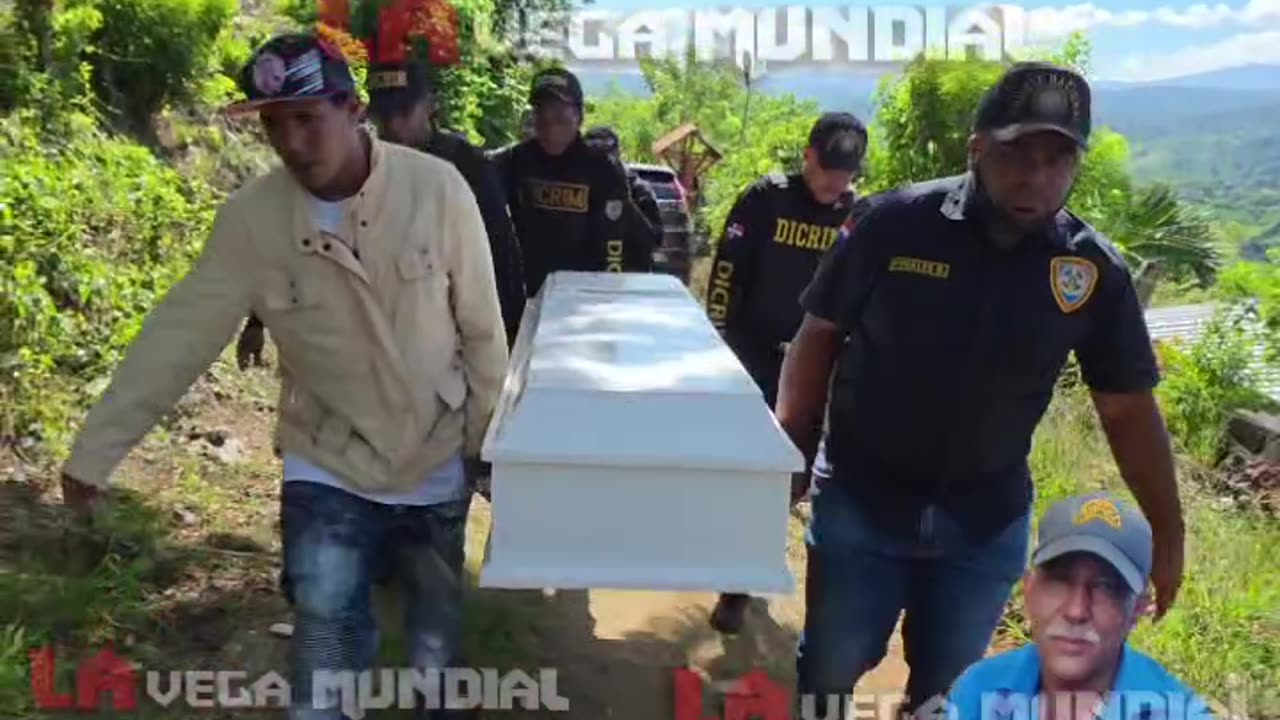 Agentes del DICRIM retiran ataúd Emenegildo Cepeda