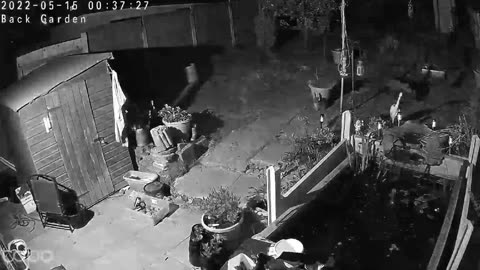 😱🔦 Orb Evidence? Watch This Orb Flicker Up | TheHauntingHour