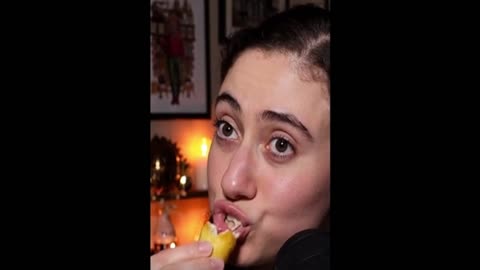 Blabs vs. The Legendary Olive Garden Breadstick!